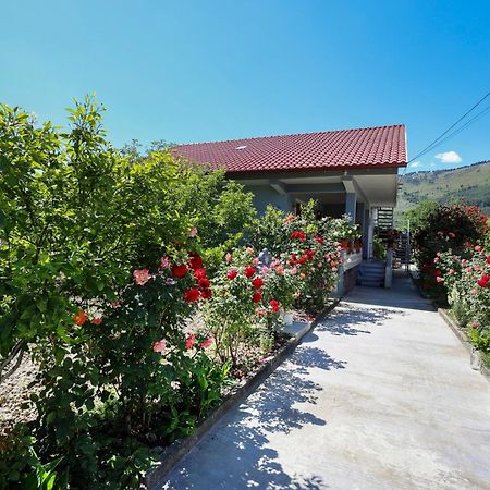 Samuela Cozy Retreat Villa Berat Ngoại thất bức ảnh